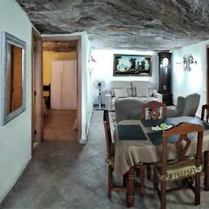 Cueva Sasha , San Miguel de Abona Spagna